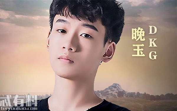 虎牙先生资料,电竞传奇，荣耀与梦想的交织